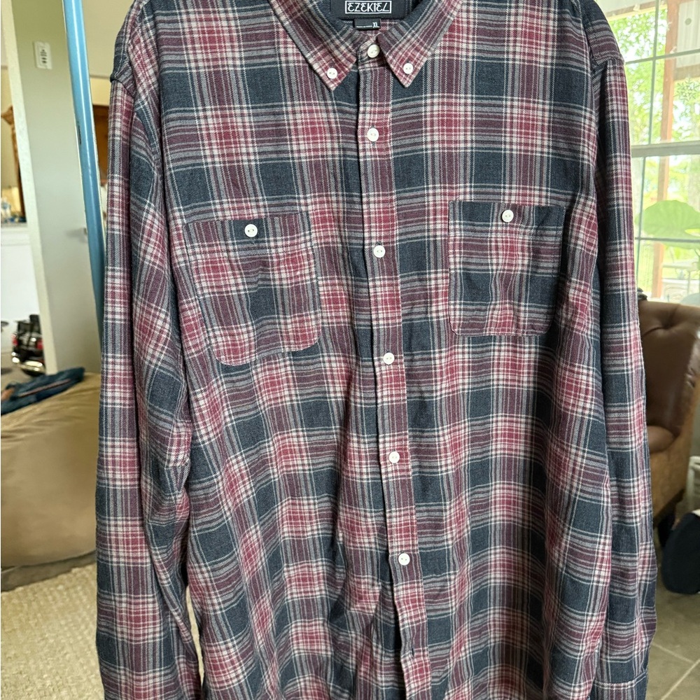 Ezekiel Men's Red and Gray Plaid Button-Down Shirt